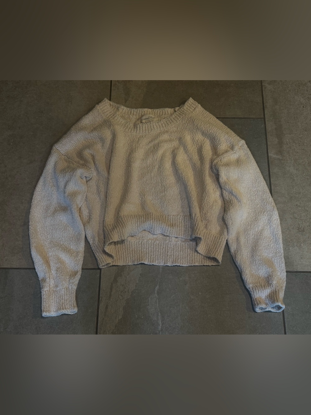 Universal Threads Women’s Cream Sweater - Size Small